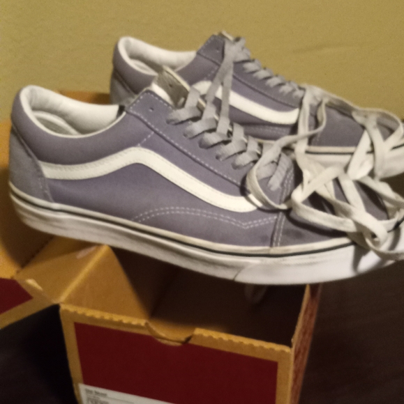 Shoes - Picture 2 of 3